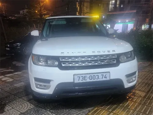 Cho Thuê Xe Sang Tại Đà Nẵng - Range Rover 2013